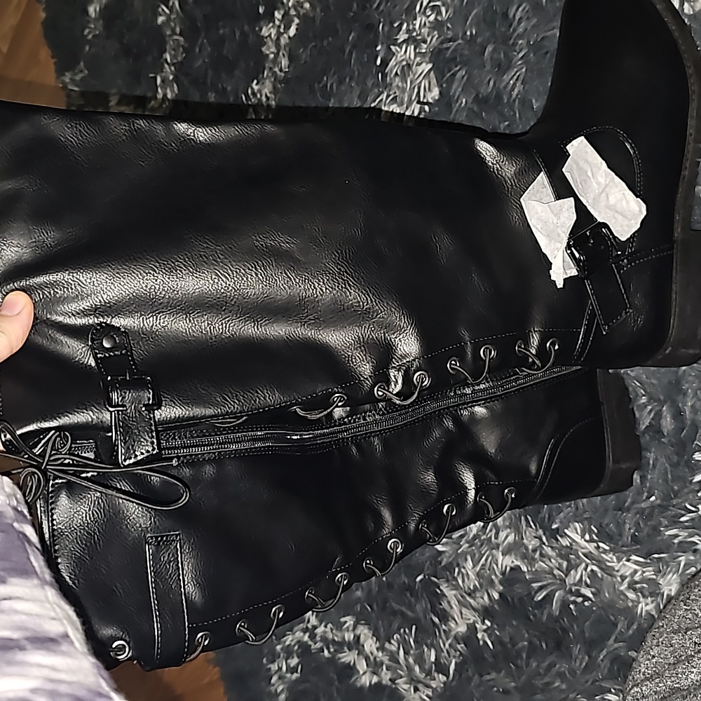 Boots brand new never worn